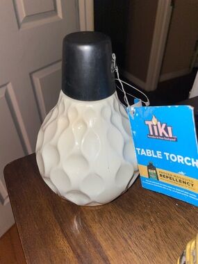 TIKI Seaside Escape Table Torche, 6" – Pastel Ivory Glass Outdoor Lighting